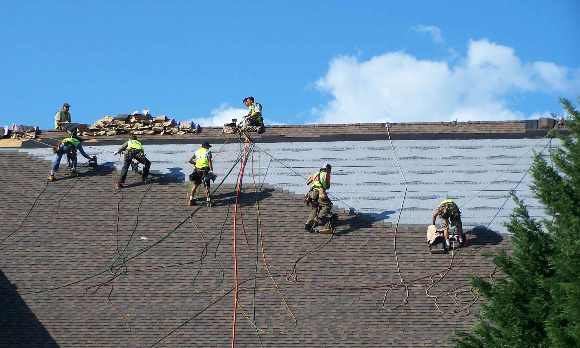 Residential Roofing Vs Commercial Roofing: A Brief on the Differences