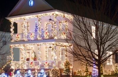 christmas lights cause roof damage